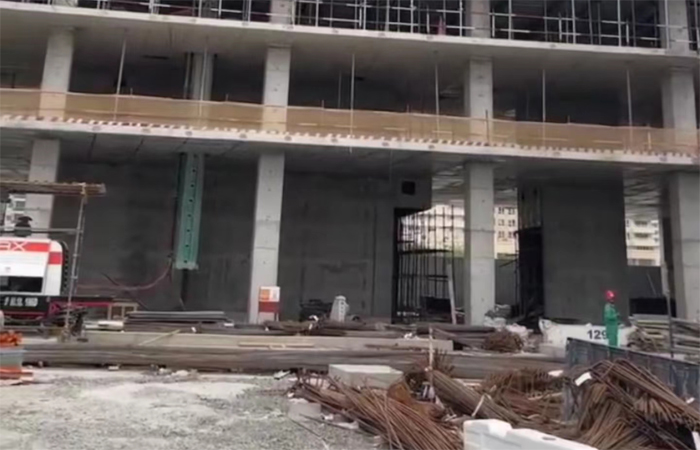 內(nèi)爬布料機(jī) 內(nèi)爬布料機(jī)