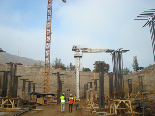 內(nèi)爬布料機(jī) 內(nèi)爬布料機(jī)